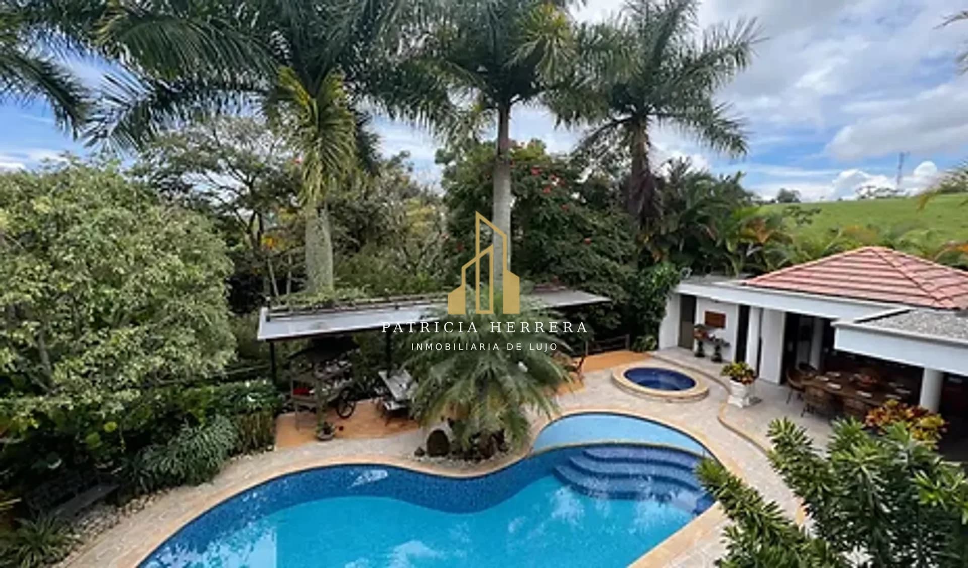 Ruitoque Condominio, casa con quebradita  2