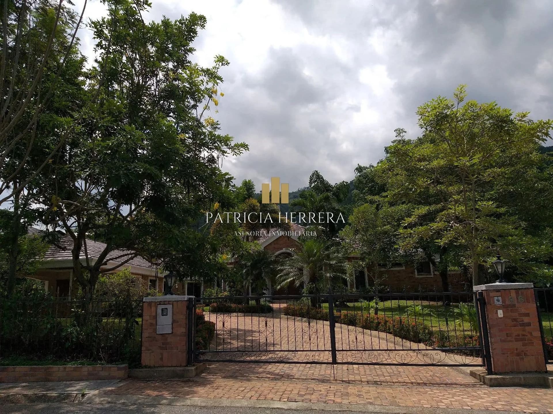 Casa en Menzuly — foto 11