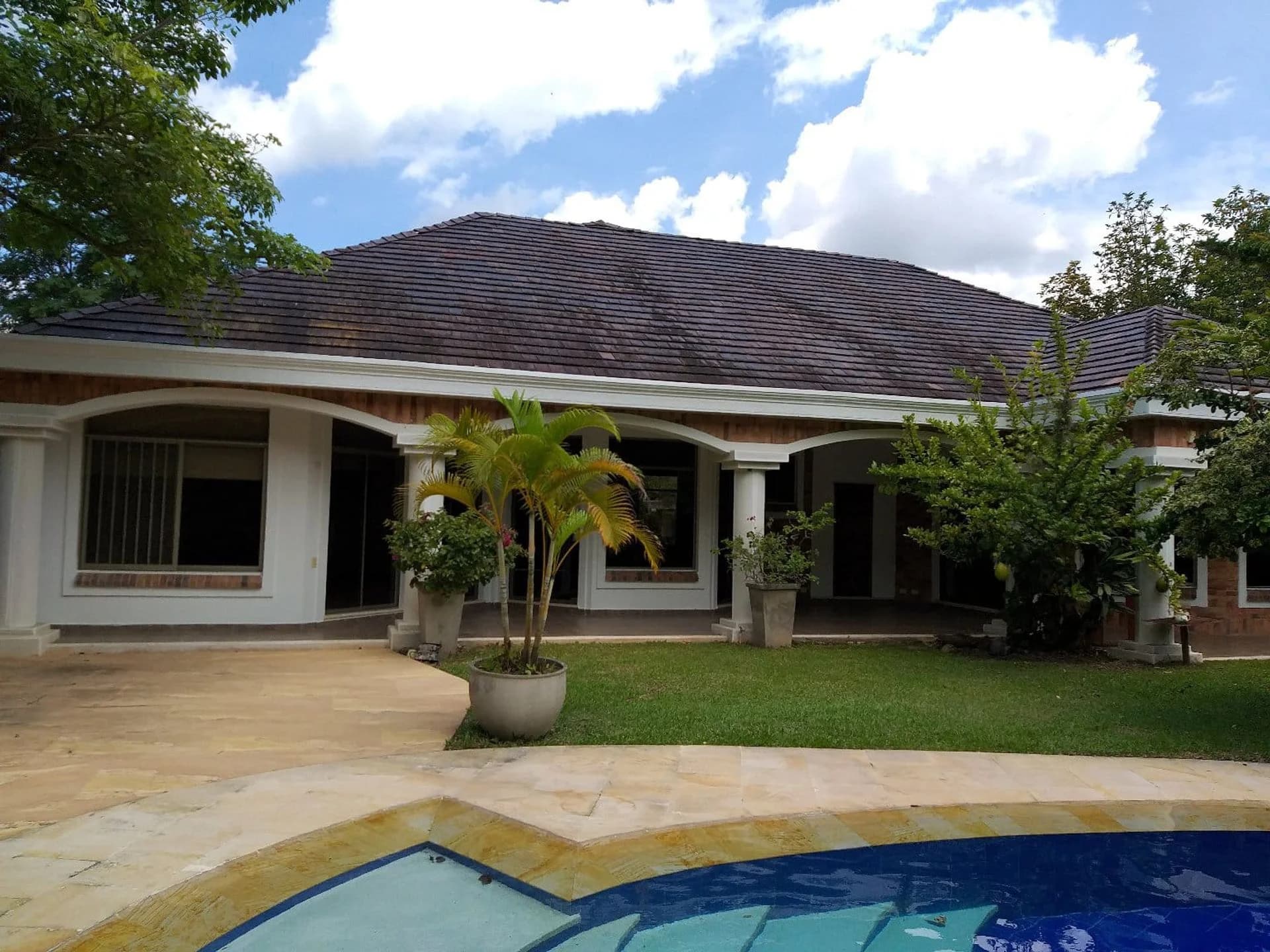 Casa en Menzuly — foto 1