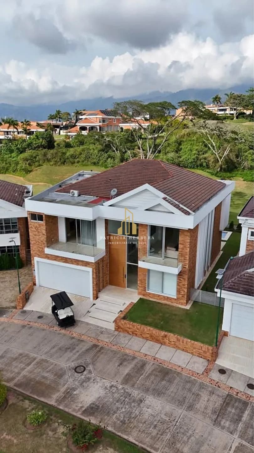 Ruitoque Condominio Vista Campo de Golf Vendo ó Arriendo