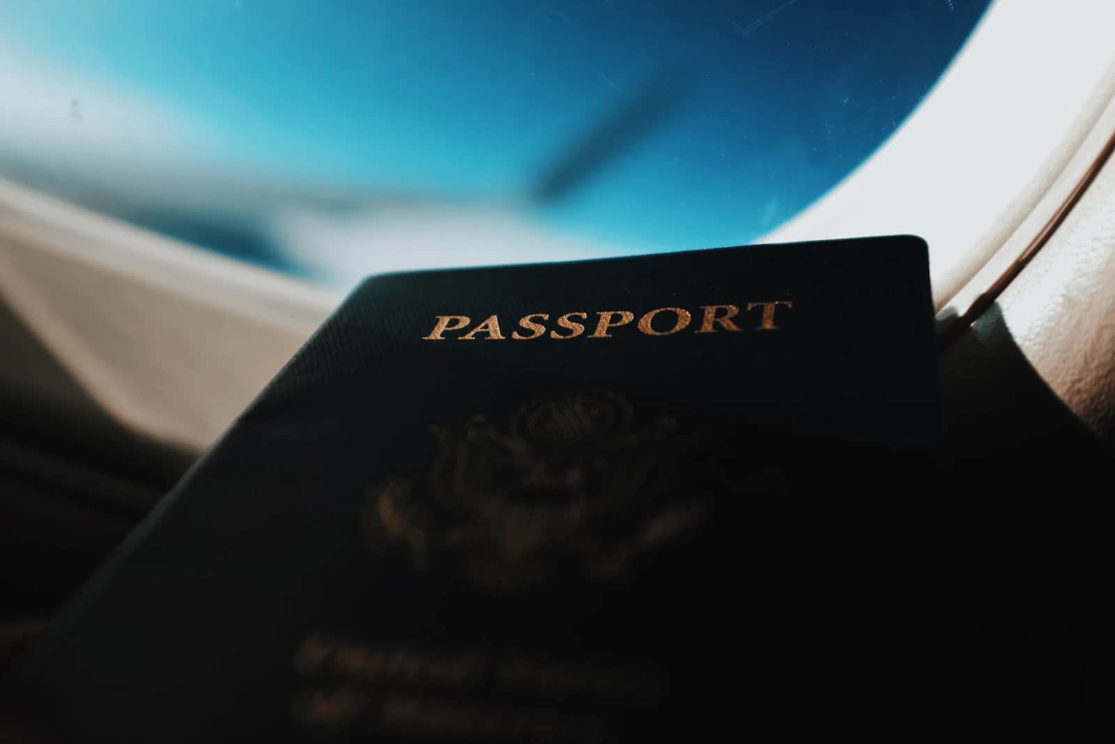 Comprar inmueble en Colombia como extranjero: guía legal 2026