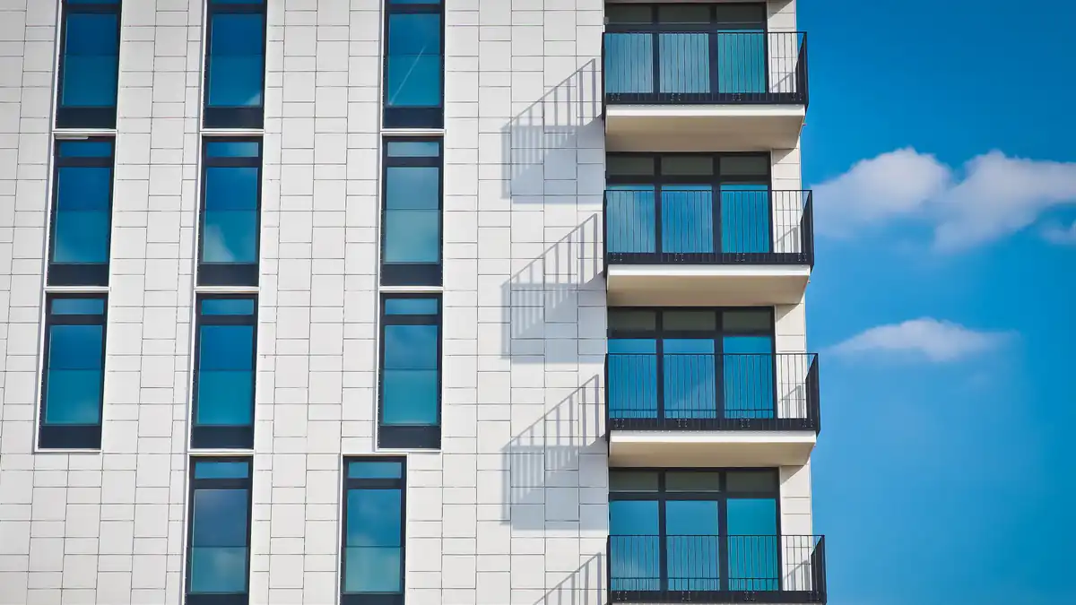 Edificio residencial sujeto a un reglamento de propiedad horizontal